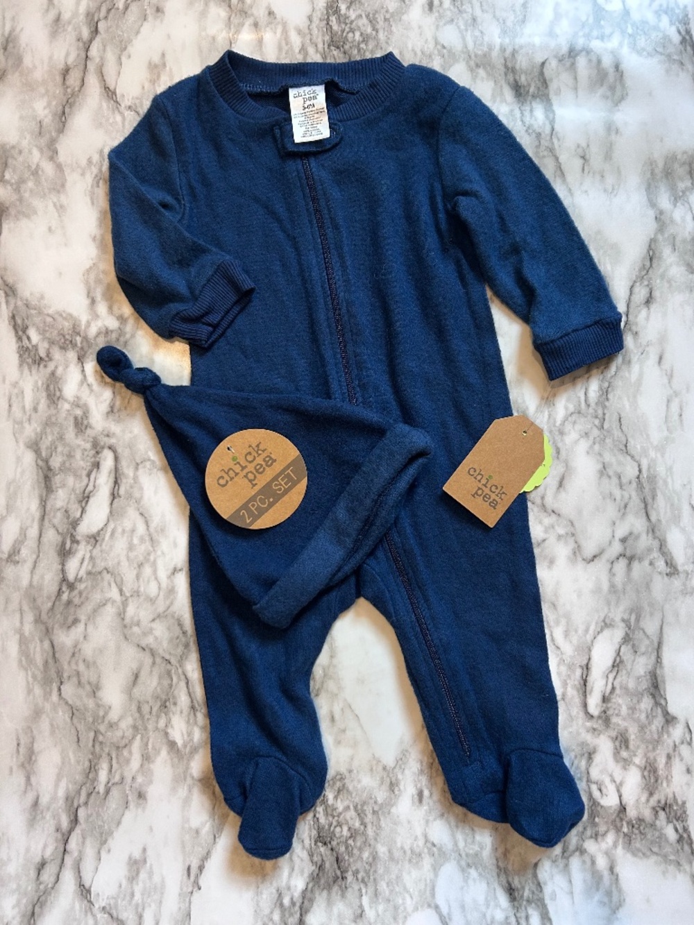 NWT Chick Pea 2 piece set Baby Boy Bodysuit Hat 3-6 months